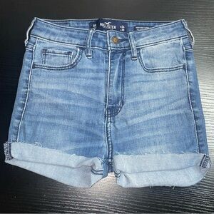 7️⃣Hollister Blue Jean Shorts High-Waisted Cuffed